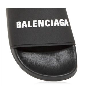 Balenciaga slides. Size 7. Used 2x. Perfect condition. No signs of wear.